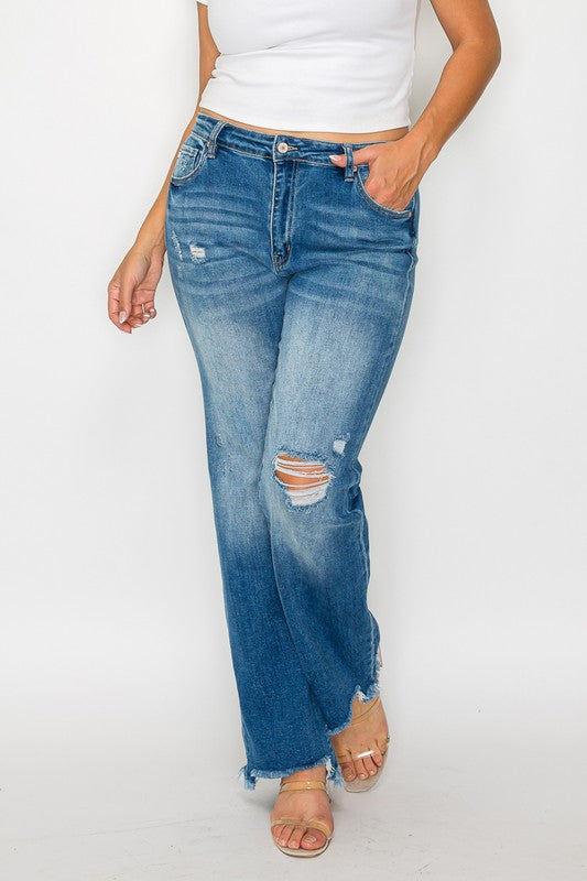 PLUS SIZE MID RISE RELAXED STRAIGHT LEG JEAN