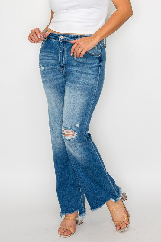 PLUS SIZE MID RISE RELAXED STRAIGHT LEG JEAN