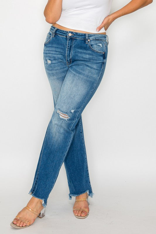 PLUS SIZE MID RISE RELAXED STRAIGHT LEG JEAN