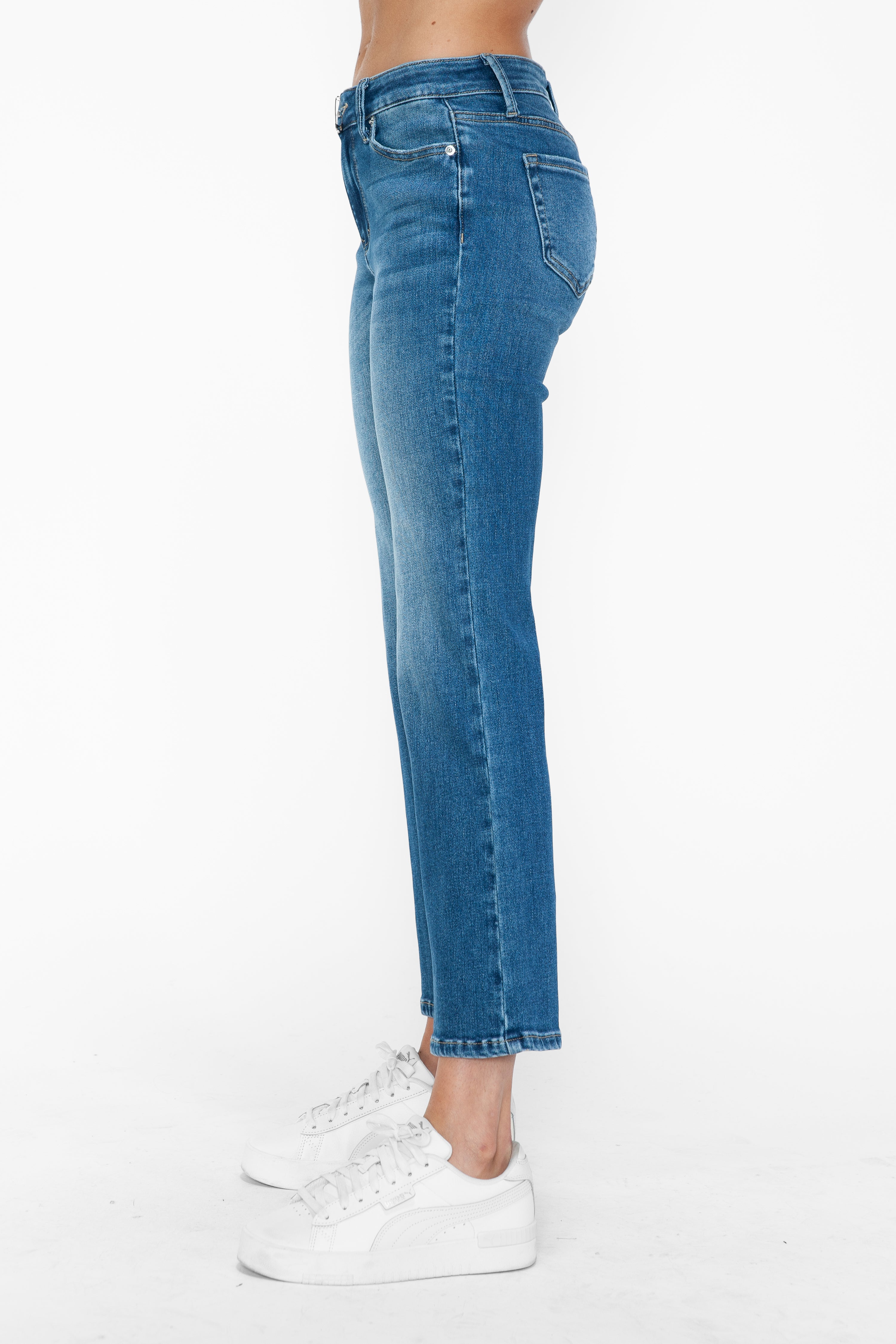 MID RISE ANKLE STRAIGHT LEG JEAN