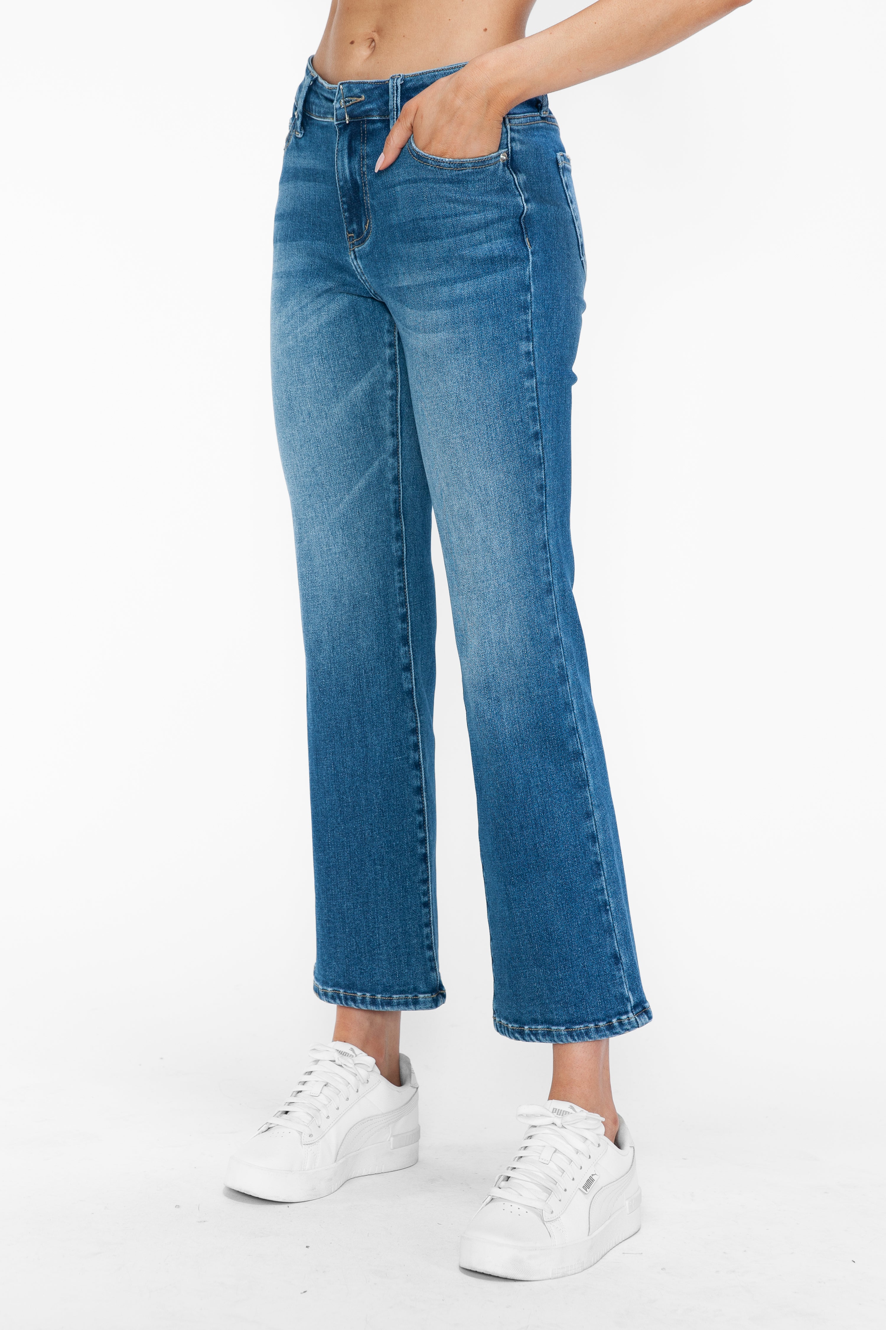 MID RISE ANKLE STRAIGHT LEG JEAN